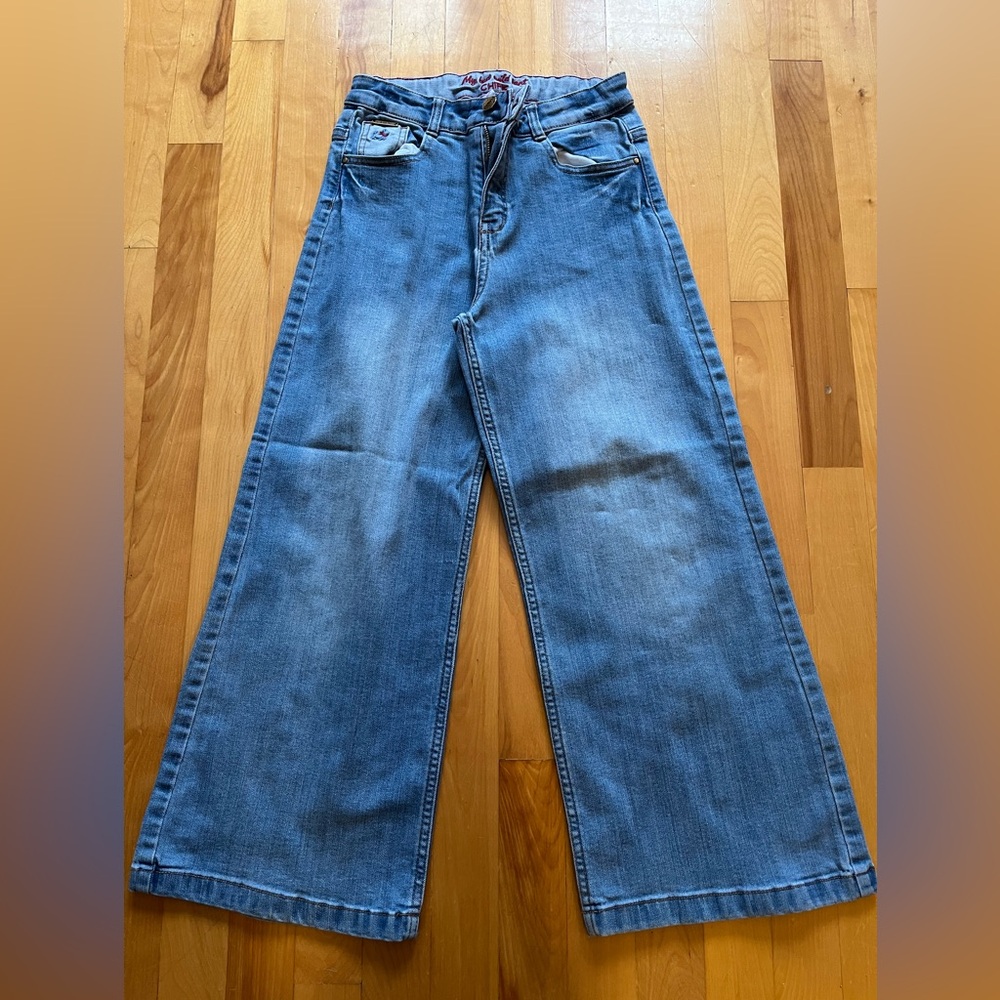 Large Jean for girl (10 Y). French brand